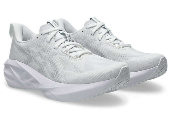 Women's Novablast 5