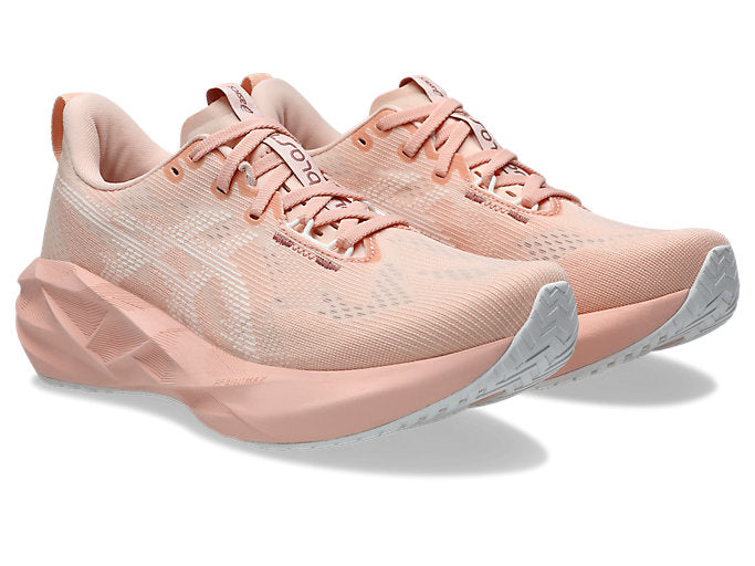 Women's Novablast 5