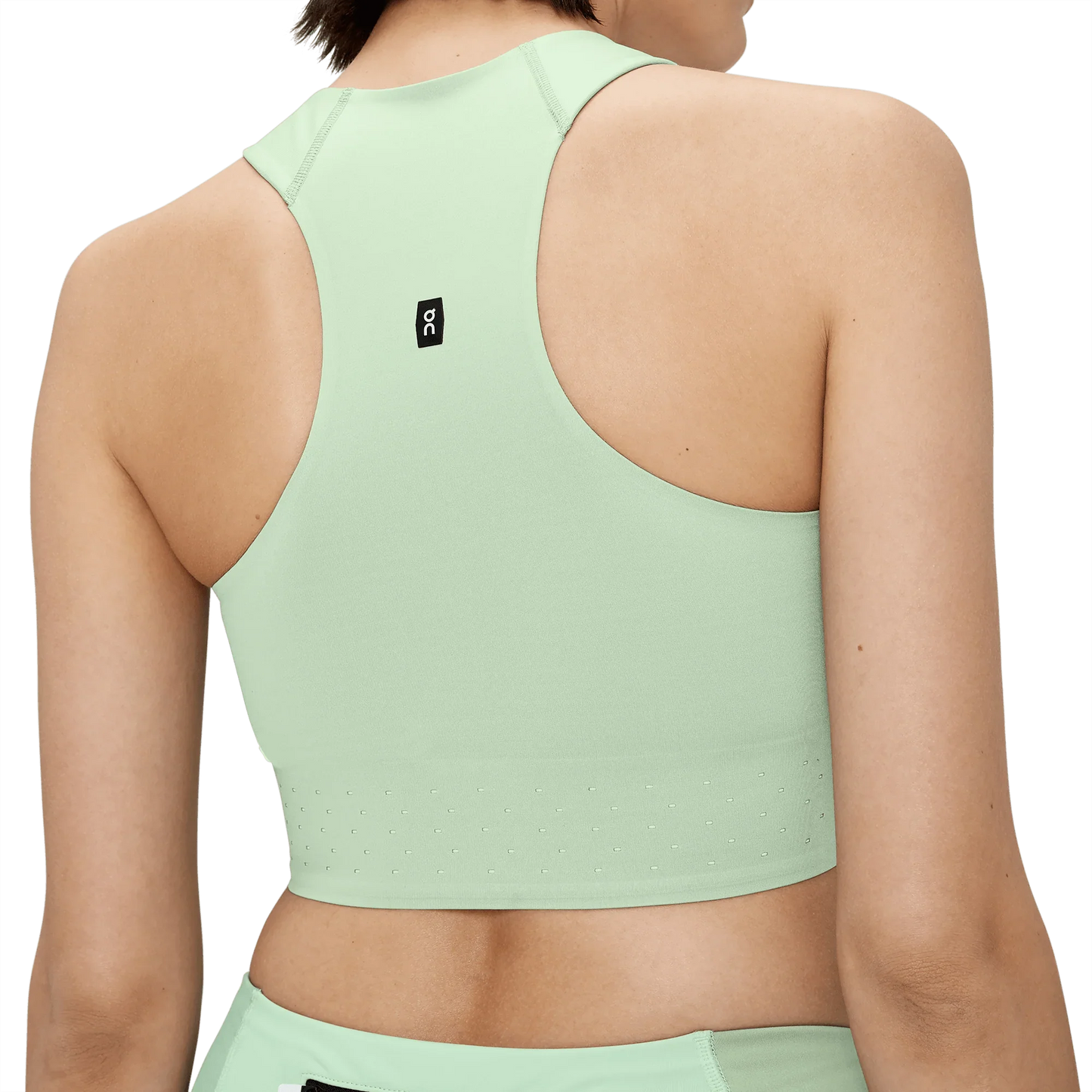 On Women's Race Crop - Parkway Fitted